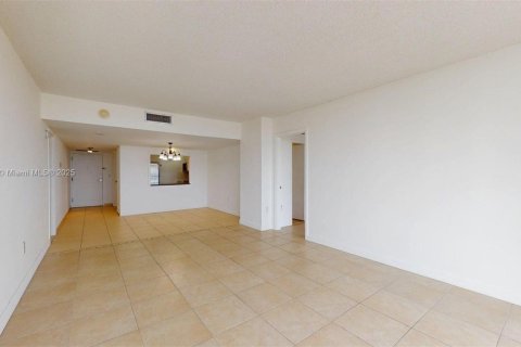Copropriété à vendre à Aventura, Floride: 2 chambres, 100.24 m2 № 1966434 - photo 1