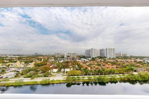 Copropriété à vendre à Aventura, Floride: 2 chambres, 100.24 m2 № 1966434 - photo 28