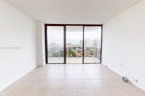 Copropriété à vendre à Aventura, Floride: 2 chambres, 100.24 m2 № 1966434 - photo 11