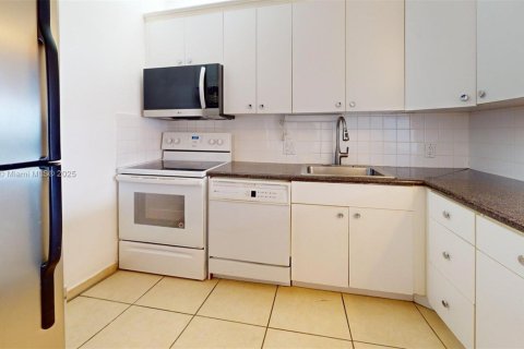 Copropriété à vendre à Aventura, Floride: 2 chambres, 100.24 m2 № 1966434 - photo 12