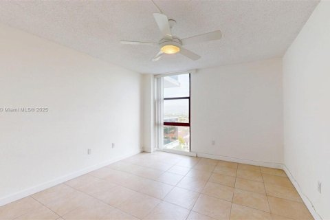 Copropriété à vendre à Aventura, Floride: 2 chambres, 100.24 m2 № 1966434 - photo 26