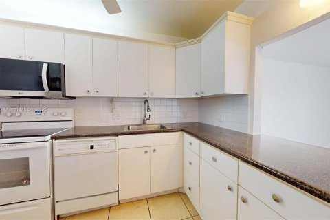 Copropriété à vendre à Aventura, Floride: 2 chambres, 100.24 m2 № 1966434 - photo 18