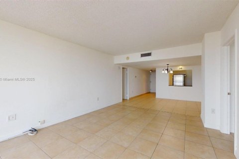 Copropriété à vendre à Aventura, Floride: 2 chambres, 100.24 m2 № 1966434 - photo 5