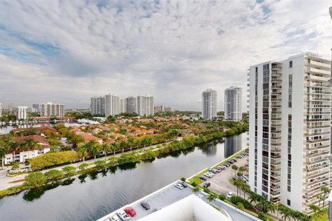 Copropriété à vendre à Aventura, Floride: 2 chambres, 100.24 m2 № 1966434 - photo 22