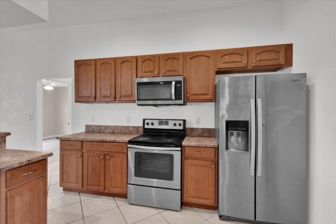 Villa ou maison à vendre à Port St. Lucie, Floride: 3 chambres, 175.49 m2 № 2089485 - photo 11