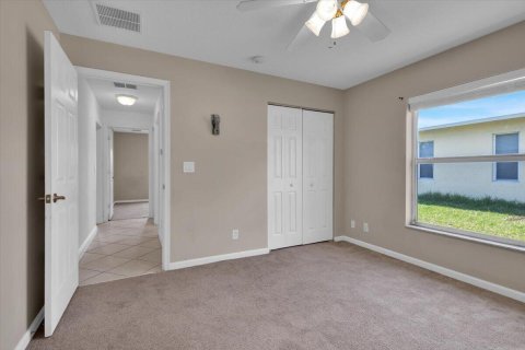 Villa ou maison à vendre à Port St. Lucie, Floride: 3 chambres, 175.49 m2 № 2089485 - photo 22