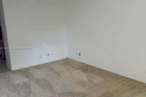 Снять в аренду кондоминиум в Холливуд, Флорида 1 спальня, 52.03м2, № 1998576 - фото 4