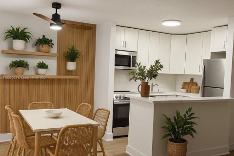 Condominio en alquiler en Doral, Florida, 2 dormitorios, 76.83 m2 № 1968026 - foto 4