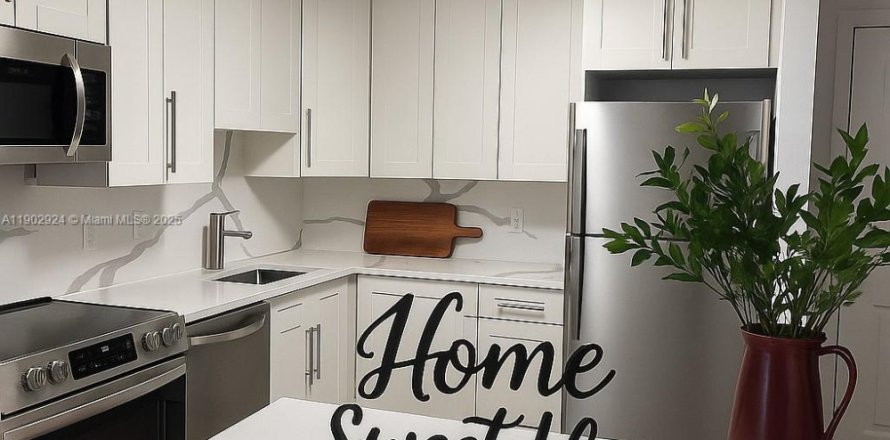 Condominio en Doral, Florida, 2 dormitorios  № 1968026