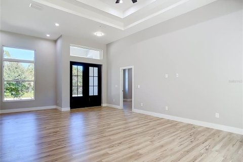 Villa ou maison à vendre à Port Charlotte, Floride: 4 chambres, 176.24 m2 № 2432581 - photo 2