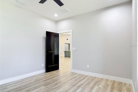 Villa ou maison à vendre à Port Charlotte, Floride: 4 chambres, 176.24 m2 № 2432581 - photo 26