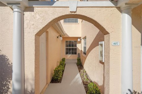 Condo in Venice, Florida, 2 bedrooms № 2428909 - photo 3