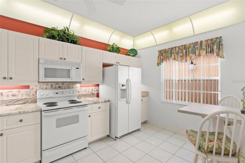 Condo in Venice, Florida, 2 bedrooms № 2428909 - photo 7