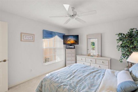 Condo in Venice, Florida, 2 bedrooms № 2428909 - photo 22