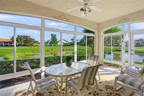 Condo in Venice, Florida, 2 bedrooms № 2428909 - photo 30