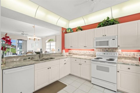 Condo in Venice, Florida, 2 bedrooms № 2428909 - photo 6
