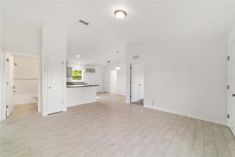 House in Ocala, Florida 3 bedrooms, 93.18 sq.m. № 1780335 - photo 8
