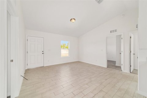 House in Ocala, Florida 3 bedrooms, 93.18 sq.m. № 1780335 - photo 12