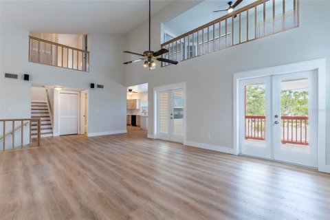 House in Indian Rocks Beach, Florida 3 bedrooms, 303.05 sq.m. № 2097436 - photo 8