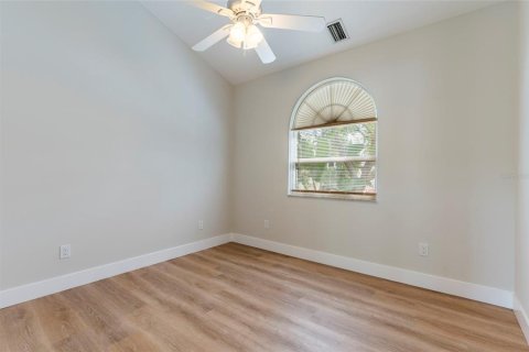 House in Indian Rocks Beach, Florida 3 bedrooms, 303.05 sq.m. № 2097436 - photo 19