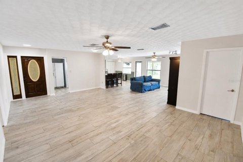 Villa ou maison à vendre à Port Charlotte, Floride: 3 chambres, 157.38 m2 № 2217674 - photo 8