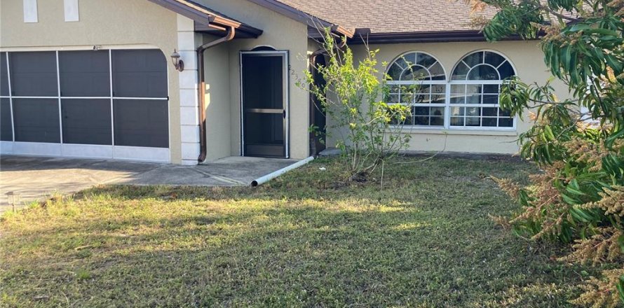 Casa en Port Charlotte, Florida 3 dormitorios, 143.35 m2 № 1521013