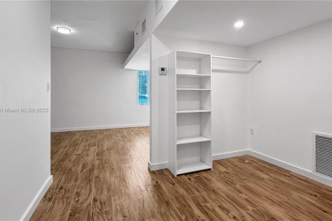 Immobilier commercial à louer à Palmetto Bay, Floride: 1 chambre, 47.01 m2 № 1968568 - photo 10