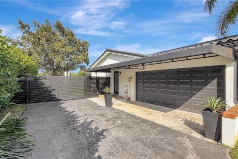 Immobilier commercial à louer à Palmetto Bay, Floride: 1 chambre, 47.01 m2 № 1968568 - photo 1