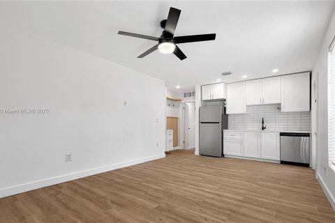 Immobilier commercial à louer à Palmetto Bay, Floride: 1 chambre, 47.01 m2 № 1968568 - photo 6