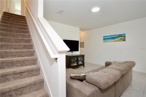 Townhouse in Davenport, Florida 3 bedrooms, 133.31 sq.m. № 1840163 - photo 23