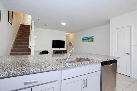 Townhouse in Davenport, Florida 3 bedrooms, 133.31 sq.m. № 1840163 - photo 22