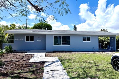 Villa ou maison à Miami, Floride 4 chambres, 157 m2 № 2056682