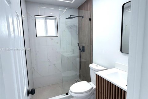 Villa ou maison à vendre à Miami, Floride: 4 chambres, 157 m2 № 2056682 - photo 14
