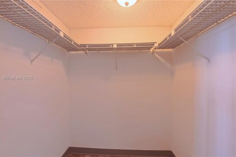 Copropriété à vendre à Dania Beach, Floride: 2 chambres, 110.55 m2 № 2034822 - photo 12