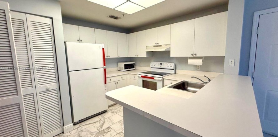 Condominio en Fort Lauderdale, Florida, 1 dormitorio  № 1708069