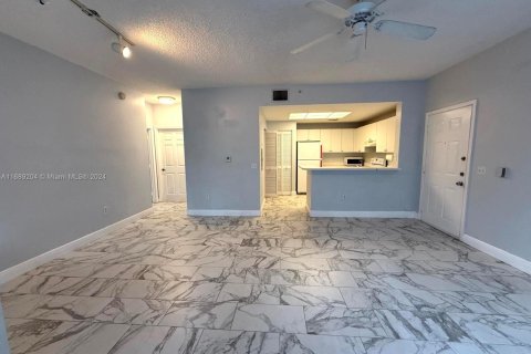 Condominio en venta en Fort Lauderdale, Florida, 1 dormitorio, 73.76 m2 № 1708069 - foto 6