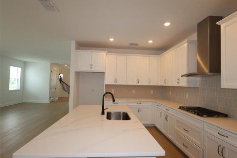 Townhouse in Bradenton, Florida 3 bedrooms, 223.52 sq.m. № 2157475 - photo 2