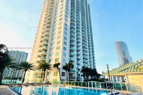Condo in Miami, Florida, 1 bedroom № 2055454 - photo 18