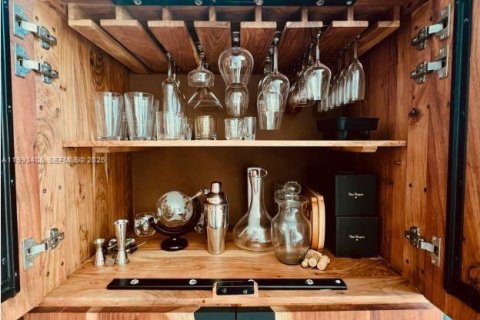 Condo in Miami, Florida, 1 bedroom № 2055454 - photo 7