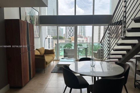 Condo in Miami, Florida, 1 bedroom № 2055454 - photo 5