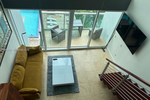 Condo in Miami, Florida, 1 bedroom № 2055454 - photo 6