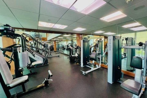 Condo in Miami, Florida, 1 bedroom № 2055454 - photo 20