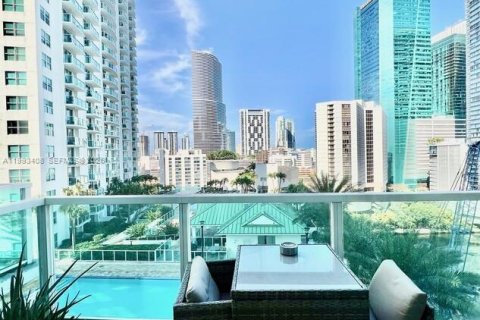 Condominio en Miami, Florida, 1 dormitorio  № 2055454