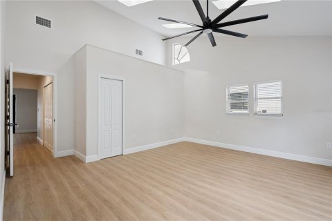Villa ou maison à vendre à Orlando, Floride: 4 chambres, 167.6 m2 № 2206790 - photo 4