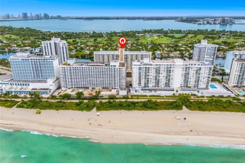 Снять в аренду кондоминиум в Майами-Бич, Флорида 2 спальни, 110.55м2, № 1989718 - фото 4