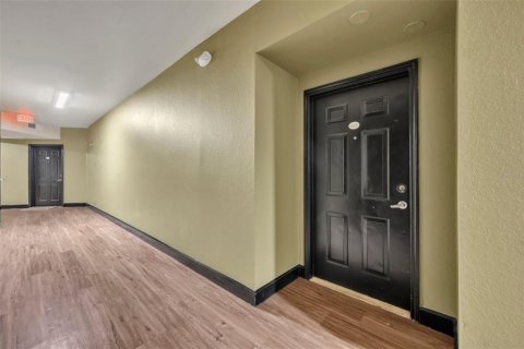 Condo in Orlando, Florida, 2 bedrooms  № 1785607 - photo 3