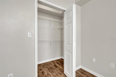 Condo in Orlando, Florida, 2 bedrooms  № 1785607 - photo 18