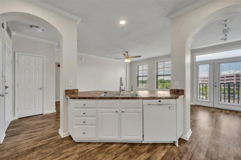 Condo in Orlando, Florida, 2 bedrooms  № 1785607 - photo 10