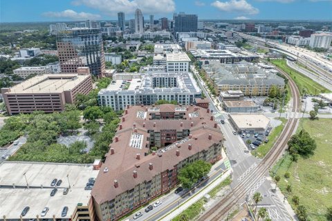 Condo in Orlando, Florida, 2 bedrooms  № 1785607 - photo 22