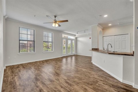 Condo in Orlando, Florida, 2 bedrooms  № 1785607 - photo 4
